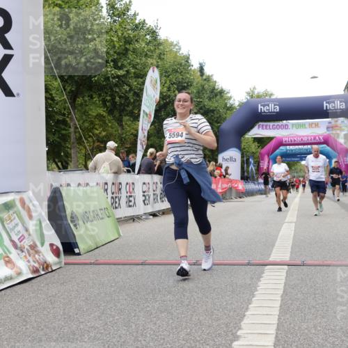 06.09.2026 - CURREX Alsterlauf Yannick Fuchs http://msf.ph/oto/10226981 06.09.2026 10:23:01 Ziel 2206, 2490, 3275, 4813, 5128, 6225 meine-sportfotos.de