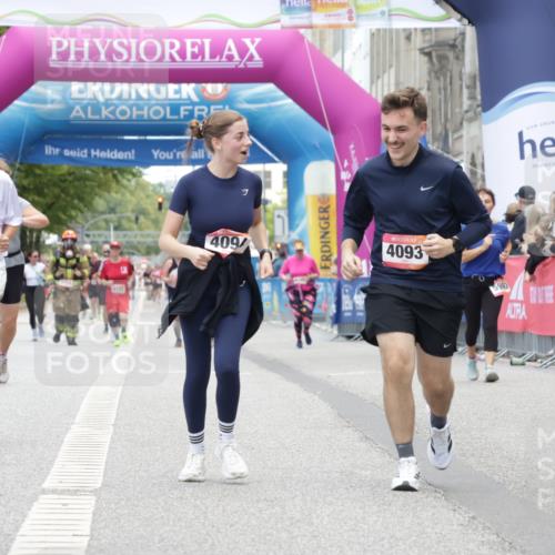 06.09.2026 - CURREX Alsterlauf Yannick Fuchs http://msf.ph/oto/10226999 06.09.2026 10:23:07 Ziel 2987, 3275, 4093, 4094, 6225 meine-sportfotos.de