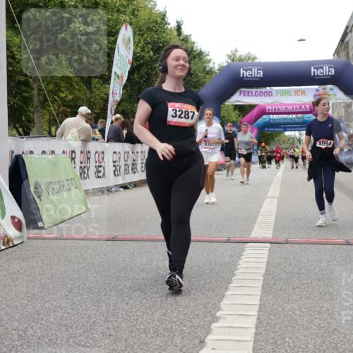 06.09.2026 - CURREX Alsterlauf Yannick Fuchs http://msf.ph/oto/10227007 06.09.2026 10:23:10 Ziel 2987, 4093, 4094, 4918, 6225, 6387 meine-sportfotos.de