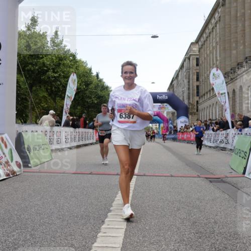 06.09.2026 - CURREX Alsterlauf Yannick Fuchs http://msf.ph/oto/10227019 06.09.2026 10:23:14 Ziel 2945, 2987, 4093, 4094, 4918, 5980, 6387 meine-sportfotos.de