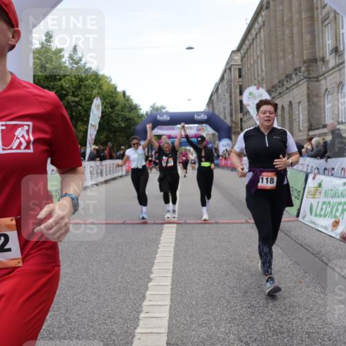 06.09.2026 - CURREX Alsterlauf Yannick Fuchs http://msf.ph/oto/10227060 06.09.2026 10:23:33 Ziel 2591, 2592, 2593, 2939, 3118, 4122, 4303, 5479, 5754 meine-sportfotos.de