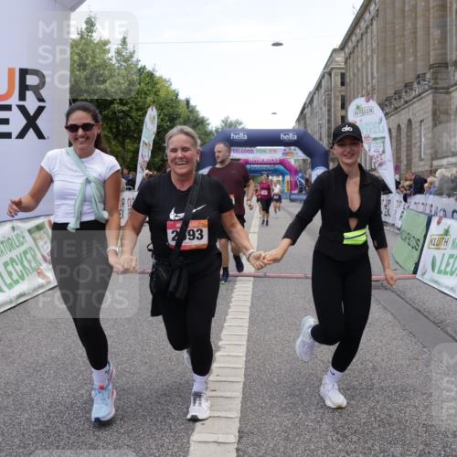 06.09.2026 - CURREX Alsterlauf Yannick Fuchs http://msf.ph/oto/10227070 06.09.2026 10:23:36 Ziel 2591, 2592, 2593, 2939, 3118, 3424, 4122, 4303, 4659, 5479, 5754, 8144 meine-sportfotos.de