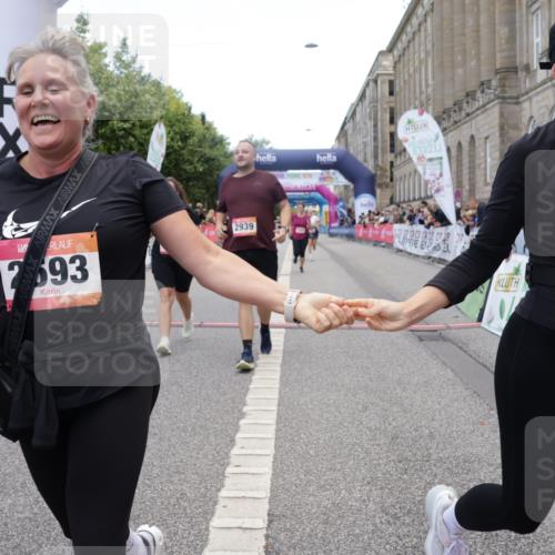06.09.2026 - CURREX Alsterlauf Yannick Fuchs http://msf.ph/oto/10227074 06.09.2026 10:23:36 Ziel 2591, 2592, 2593, 2939, 3118, 3424, 4122, 4303, 4659, 5479, 5754, 8144 meine-sportfotos.de