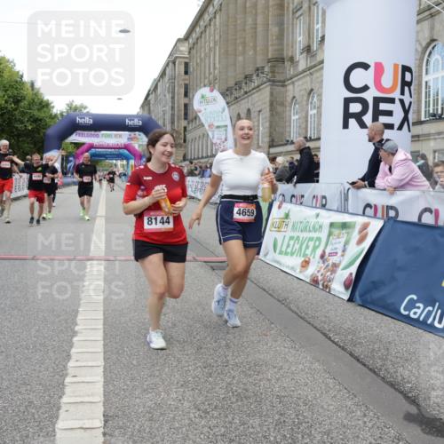 06.09.2026 - CURREX Alsterlauf Yannick Fuchs http://msf.ph/oto/10227092 06.09.2026 10:23:41 Ziel 2591, 2592, 2593, 2939, 3424, 3578, 3582, 4303, 4659, 6090, 8144 meine-sportfotos.de