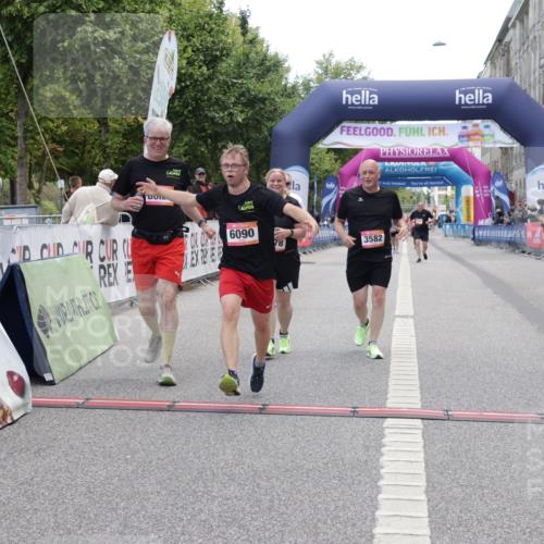 06.09.2026 - CURREX Alsterlauf Yannick Fuchs http://msf.ph/oto/10227097 06.09.2026 10:23:43 Ziel 2939, 3424, 3578, 3582, 4303, 4450, 4659, 6090, 8144 meine-sportfotos.de