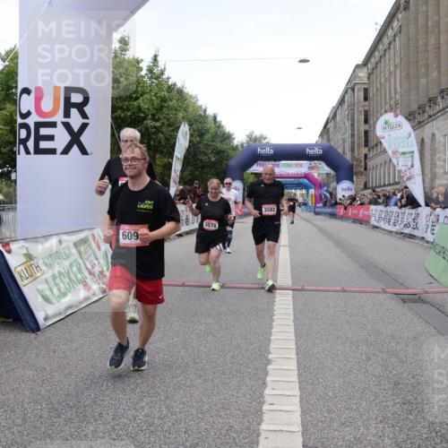 06.09.2026 - CURREX Alsterlauf Yannick Fuchs http://msf.ph/oto/10227104 06.09.2026 10:23:44 Ziel 3424, 3578, 3582, 4450, 4659, 6090, 8144 meine-sportfotos.de