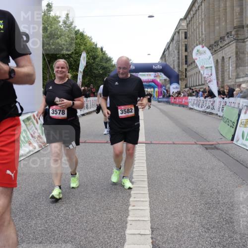 06.09.2026 - CURREX Alsterlauf Yannick Fuchs http://msf.ph/oto/10227111 06.09.2026 10:23:46 Ziel 3424, 3578, 3582, 4450, 4659, 6090, 8144 meine-sportfotos.de