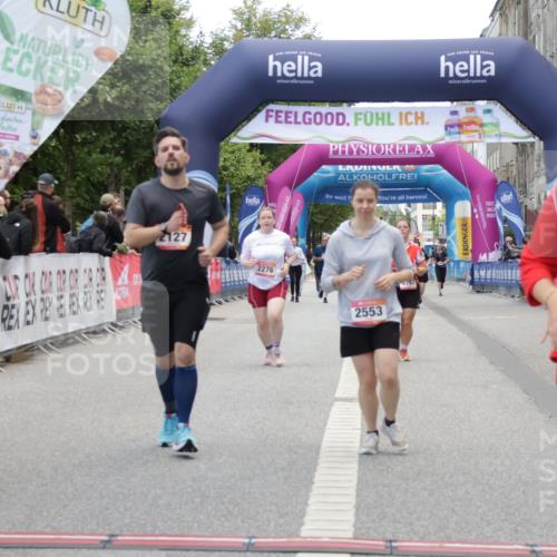 06.09.2026 - CURREX Alsterlauf Yannick Fuchs http://msf.ph/oto/10227123 06.09.2026 10:23:57 Ziel 2127, 2152, 2276, 2553, 5817 meine-sportfotos.de