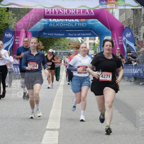 06.09.2026 - CURREX Alsterlauf Yannick Fuchs http://msf.ph/oto/10227153 06.09.2026 10:24:06 Ziel 2127, 2276, 2553, 2726, 2924, 4271, 5035, 6167 meine-sportfotos.de