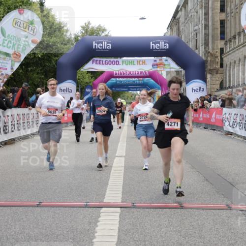 06.09.2026 - CURREX Alsterlauf Yannick Fuchs http://msf.ph/oto/10227160 06.09.2026 10:24:08 Ziel 2276, 2726, 2924, 3183, 3185, 4271, 5035, 6167 meine-sportfotos.de