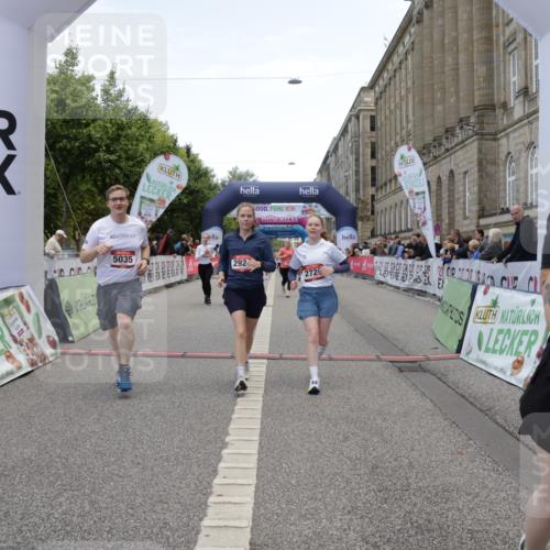 06.09.2026 - CURREX Alsterlauf Yannick Fuchs http://msf.ph/oto/10227168 06.09.2026 10:24:10 Ziel 2393, 2726, 2924, 3183, 3185, 4271, 5035, 5732, 6167 meine-sportfotos.de