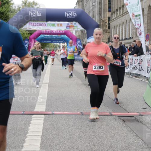 06.09.2026 - CURREX Alsterlauf Yannick Fuchs http://msf.ph/oto/10227181 06.09.2026 10:24:14 Ziel 2393, 2726, 2924, 3183, 3185, 3965, 4271, 4513, 4514, 5035, 5732, 6422 meine-sportfotos.de