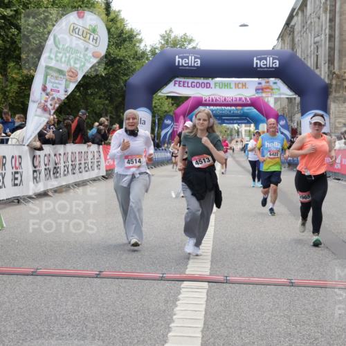 06.09.2026 - CURREX Alsterlauf Yannick Fuchs http://msf.ph/oto/10227182 06.09.2026 10:24:16 Ziel 2393, 2726, 2924, 3183, 3185, 3965, 4271, 4513, 4514, 5035, 5732, 6422 meine-sportfotos.de