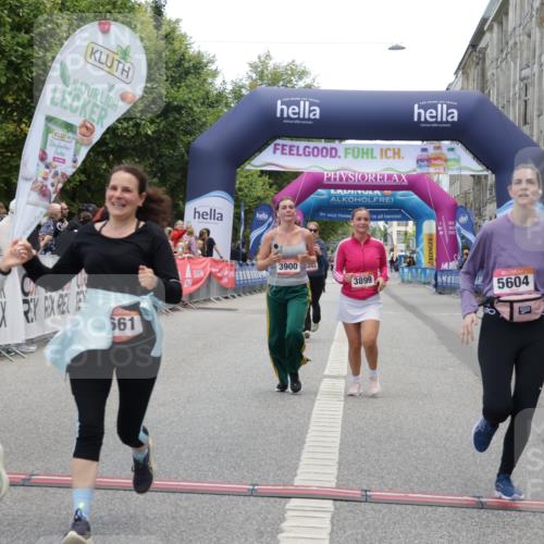 06.09.2026 - CURREX Alsterlauf Yannick Fuchs http://msf.ph/oto/10227215 06.09.2026 10:24:26 Ziel 2662, 3856, 3899, 3900, 5604, 5842, 6422 meine-sportfotos.de
