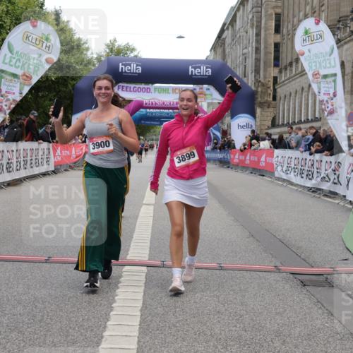 06.09.2026 - CURREX Alsterlauf Yannick Fuchs http://msf.ph/oto/10227225 06.09.2026 10:24:29 Ziel 2662, 3856, 3899, 3900, 5604, 5842 meine-sportfotos.de