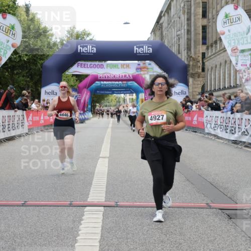06.09.2026 - CURREX Alsterlauf Yannick Fuchs http://msf.ph/oto/10227261 06.09.2026 10:24:57 Ziel 3716, 4446, 4912, 4927 meine-sportfotos.de