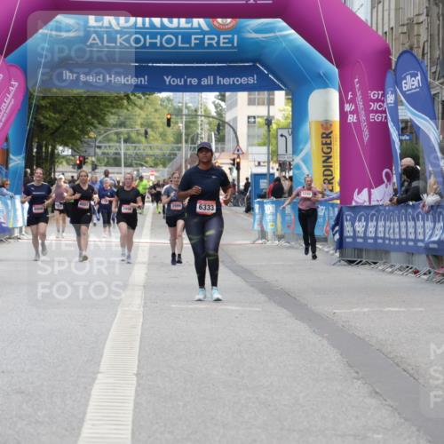 06.09.2026 - CURREX Alsterlauf Yannick Fuchs http://msf.ph/oto/10227276 06.09.2026 10:25:08 Ziel 4384 meine-sportfotos.de