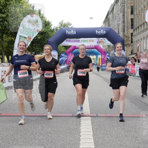 06.09.2026 - CURREX Alsterlauf Yannick Fuchs http://msf.ph/oto/10227301 06.09.2026 10:25:28 Ziel 3998, 3999, 4000, 4001, 5248, 6333 meine-sportfotos.de