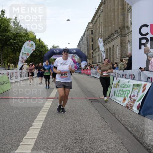 06.09.2026 - CURREX Alsterlauf Yannick Fuchs http://msf.ph/oto/10227319 06.09.2026 10:25:46 Ziel 2075, 2635, 2636, 3297, 3774, 4258, 6202, 6252, 6325 meine-sportfotos.de