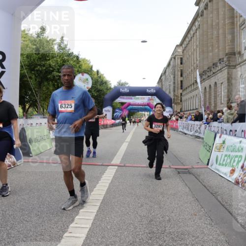 06.09.2026 - CURREX Alsterlauf Yannick Fuchs http://msf.ph/oto/10227339 06.09.2026 10:25:52 Ziel 2075, 2635, 2636, 3297, 3774, 4258, 4794, 5409, 6202, 6252, 6325 meine-sportfotos.de