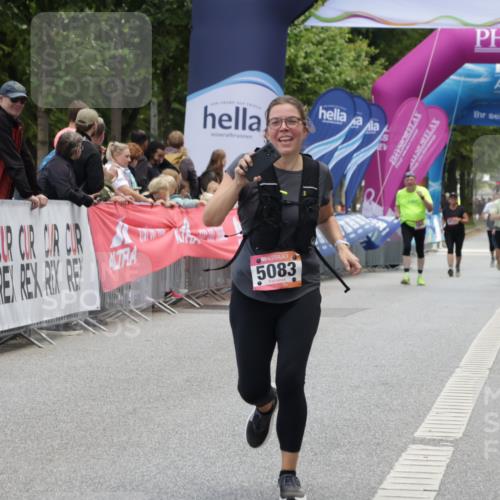 06.09.2026 - CURREX Alsterlauf Yannick Fuchs http://msf.ph/oto/10227354 06.09.2026 10:25:56 Ziel 2635, 2636, 3297, 4794, 5083, 5409, 6325 meine-sportfotos.de