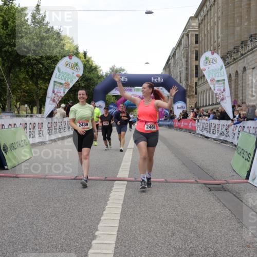06.09.2026 - CURREX Alsterlauf Yannick Fuchs http://msf.ph/oto/10227386 06.09.2026 10:26:12 Ziel 2439, 2468, 4170, 5944 meine-sportfotos.de