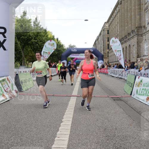 06.09.2026 - CURREX Alsterlauf Yannick Fuchs http://msf.ph/oto/10227387 06.09.2026 10:26:12 Ziel 2439, 2468, 4170, 5944 meine-sportfotos.de