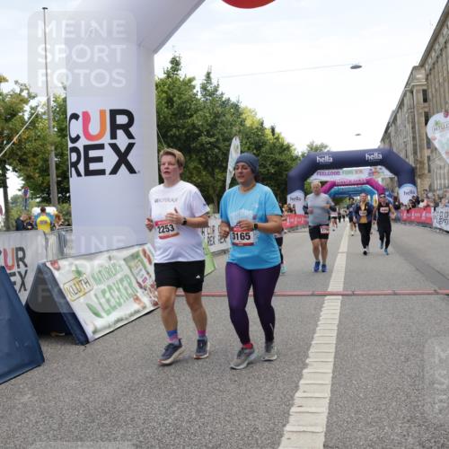 06.09.2026 - CURREX Alsterlauf Yannick Fuchs http://msf.ph/oto/10227452 06.09.2026 10:26:55 Ziel 2253, 2790, 2791, 3165, 4484, 4489, 5156 meine-sportfotos.de