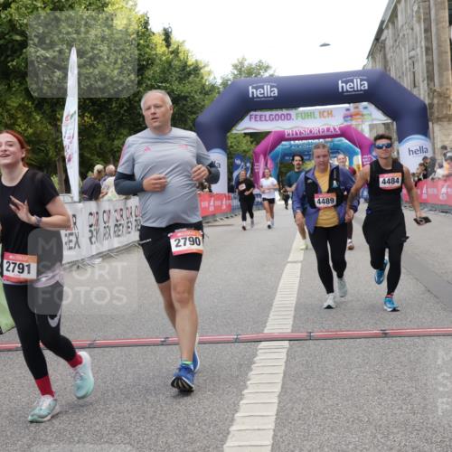06.09.2026 - CURREX Alsterlauf Yannick Fuchs http://msf.ph/oto/10227457 06.09.2026 10:26:57 Ziel 2253, 2790, 2791, 3165, 4484, 4489, 5155, 5156 meine-sportfotos.de