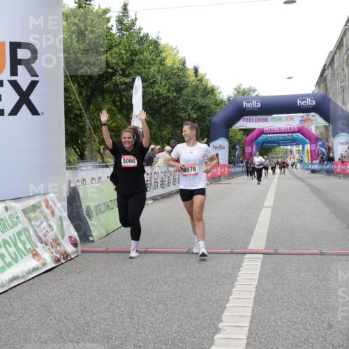 06.09.2026 - CURREX Alsterlauf Yannick Fuchs http://msf.ph/oto/10227478 06.09.2026 10:27:04 Ziel 4484, 4489, 4978, 5066, 5155, 5156 meine-sportfotos.de