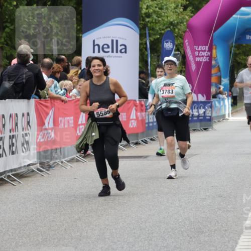 06.09.2026 - CURREX Alsterlauf Yannick Fuchs http://msf.ph/oto/10227494 06.09.2026 10:27:13 Ziel 2052 meine-sportfotos.de