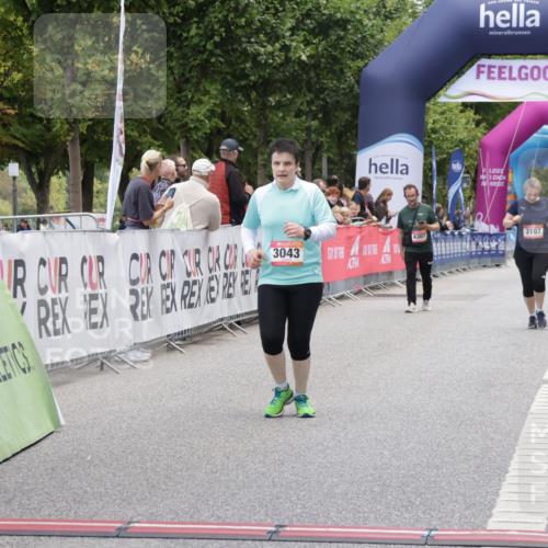 06.09.2026 - CURREX Alsterlauf Yannick Fuchs http://msf.ph/oto/10227516 06.09.2026 10:27:22 Ziel 3043, 3783, 5894, 5895 meine-sportfotos.de