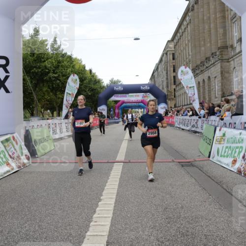 06.09.2026 - CURREX Alsterlauf Yannick Fuchs http://msf.ph/oto/10227534 06.09.2026 10:27:29 Ziel 3043 meine-sportfotos.de