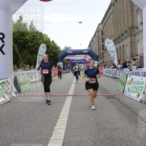 06.09.2026 - CURREX Alsterlauf Yannick Fuchs http://msf.ph/oto/10227535 06.09.2026 10:27:29 Ziel 3043 meine-sportfotos.de