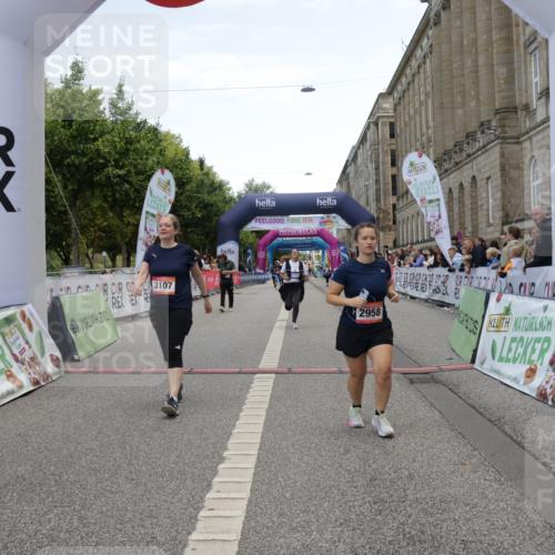 06.09.2026 - CURREX Alsterlauf Yannick Fuchs http://msf.ph/oto/10227536 06.09.2026 10:27:29 Ziel 3043 meine-sportfotos.de