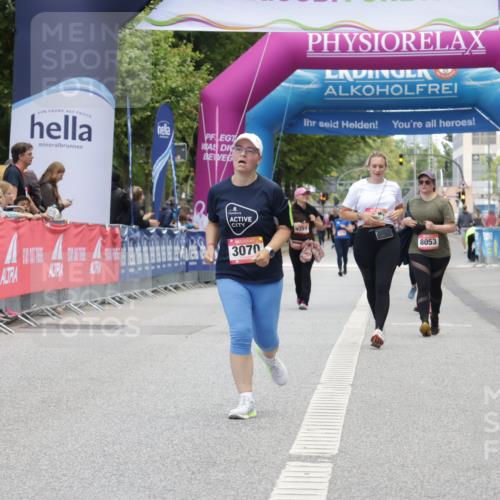 06.09.2026 - CURREX Alsterlauf Yannick Fuchs http://msf.ph/oto/10227547 06.09.2026 10:27:37 Ziel 3070, 4307 meine-sportfotos.de