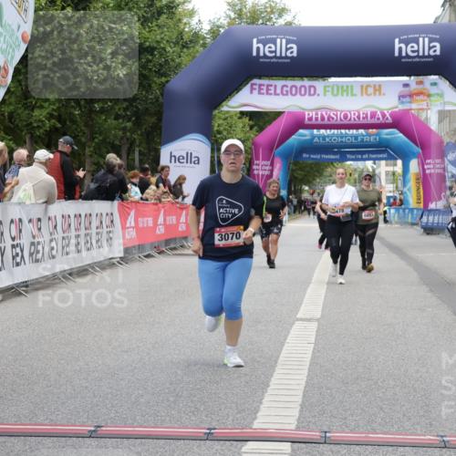 06.09.2026 - CURREX Alsterlauf Yannick Fuchs http://msf.ph/oto/10227552 06.09.2026 10:27:39 Ziel 3070, 4307 meine-sportfotos.de