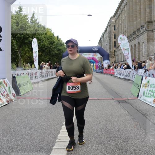 06.09.2026 - CURREX Alsterlauf Yannick Fuchs http://msf.ph/oto/10227583 06.09.2026 10:27:49 Ziel 3054, 4095, 4351, 4544, 5478, 8053 meine-sportfotos.de