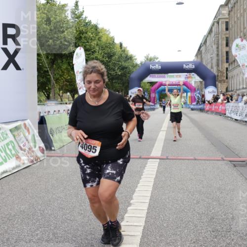 06.09.2026 - CURREX Alsterlauf Yannick Fuchs http://msf.ph/oto/10227586 06.09.2026 10:27:51 Ziel 3054, 4095, 4214, 4351, 4544, 5478, 8053 meine-sportfotos.de