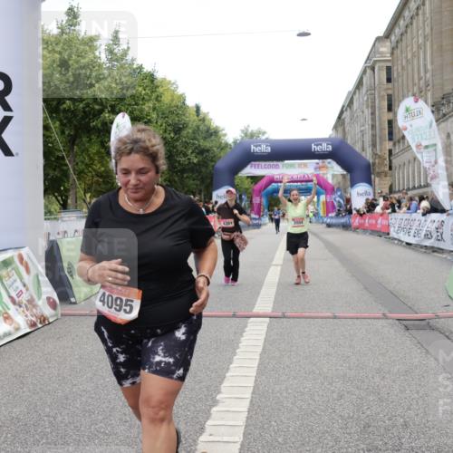 06.09.2026 - CURREX Alsterlauf Yannick Fuchs http://msf.ph/oto/10227587 06.09.2026 10:27:51 Ziel 3054, 4095, 4214, 4351, 4544, 5478, 8053 meine-sportfotos.de