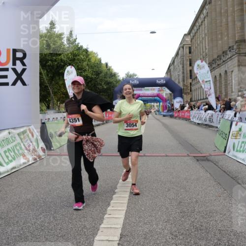 06.09.2026 - CURREX Alsterlauf Yannick Fuchs http://msf.ph/oto/10227596 06.09.2026 10:27:54 Ziel 3054, 4095, 4214, 4351, 8053 meine-sportfotos.de