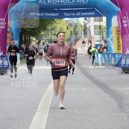 06.09.2026 - CURREX Alsterlauf Yannick Fuchs http://msf.ph/oto/10227615 06.09.2026 10:28:02 Ziel 3379, 4214 meine-sportfotos.de