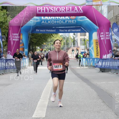 06.09.2026 - CURREX Alsterlauf Yannick Fuchs http://msf.ph/oto/10227620 06.09.2026 10:28:04 Ziel 3379, 5611 meine-sportfotos.de