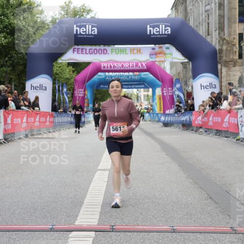 06.09.2026 - CURREX Alsterlauf Yannick Fuchs http://msf.ph/oto/10227625 06.09.2026 10:28:07 Ziel 3379, 5611 meine-sportfotos.de