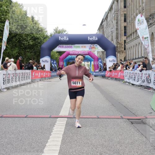 06.09.2026 - CURREX Alsterlauf Yannick Fuchs http://msf.ph/oto/10227627 06.09.2026 10:28:08 Ziel 3379, 5611 meine-sportfotos.de