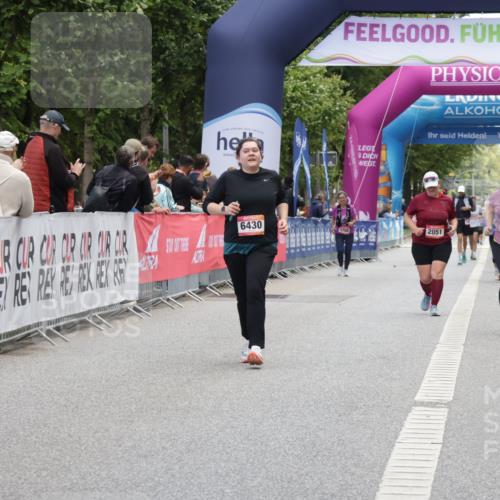 06.09.2026 - CURREX Alsterlauf Yannick Fuchs http://msf.ph/oto/10227638 06.09.2026 10:28:21 Ziel 3460, 6430 meine-sportfotos.de