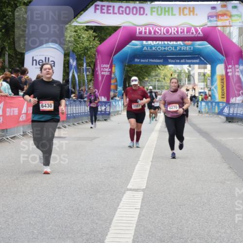 06.09.2026 - CURREX Alsterlauf Yannick Fuchs http://msf.ph/oto/10227639 06.09.2026 10:28:21 Ziel 3460, 6430 meine-sportfotos.de