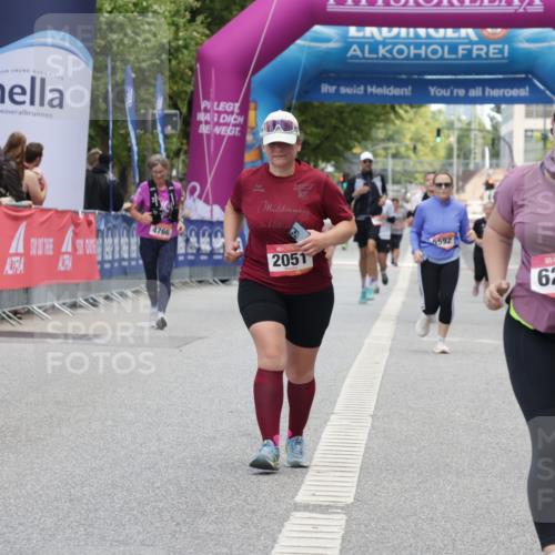 06.09.2026 - CURREX Alsterlauf Yannick Fuchs http://msf.ph/oto/10227644 06.09.2026 10:28:25 Ziel 2051, 3460, 6270, 6430 meine-sportfotos.de