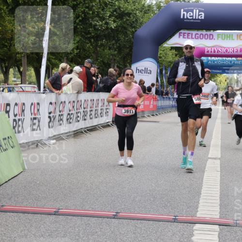 06.09.2026 - CURREX Alsterlauf Yannick Fuchs http://msf.ph/oto/10227664 06.09.2026 10:28:43 Ziel 2852, 2853, 3911, 4766, 4799, 4835, 5880 meine-sportfotos.de