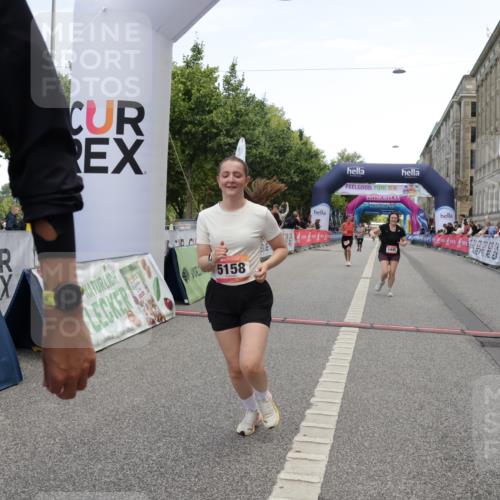 06.09.2026 - CURREX Alsterlauf Yannick Fuchs http://msf.ph/oto/10227683 06.09.2026 10:28:53 Ziel 2852, 2853, 3911, 4835, 5158, 5295, 5445, 5880 meine-sportfotos.de